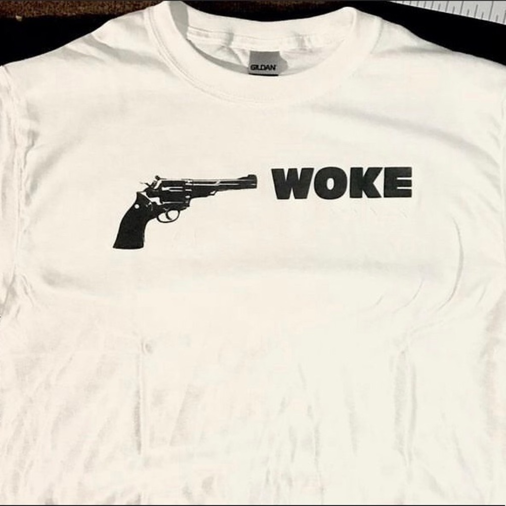 Mens Large Gun plus Woke political commentary shirt.